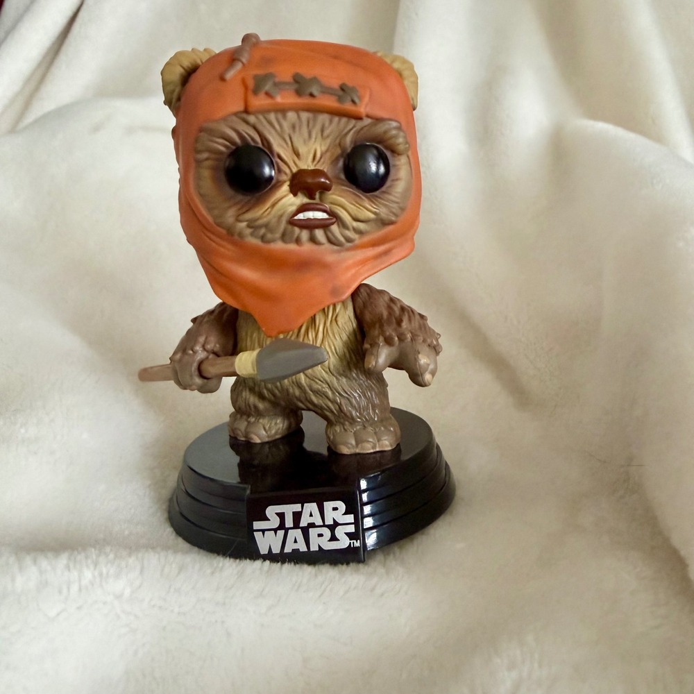 Funko Pop Wicket The Ewok Star Wars Vinyl Bobble Figure With Spear Loose No Box